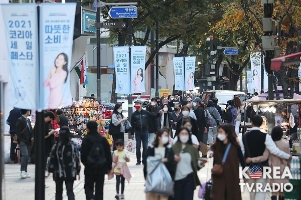 감염재생산지수 9주만에 1 넘어…“겨울철 재유행 철저 대비”